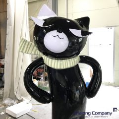 고양이 조형물