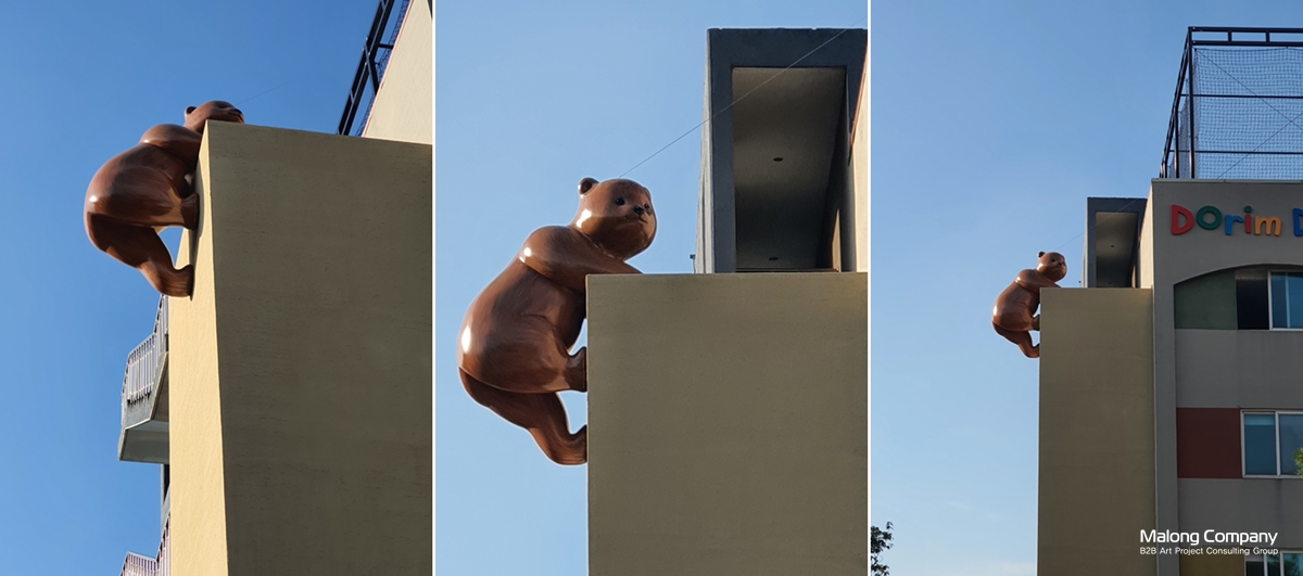도림교회 건물 외벽 대형 아기곰 FRP 동물 조형물 제작