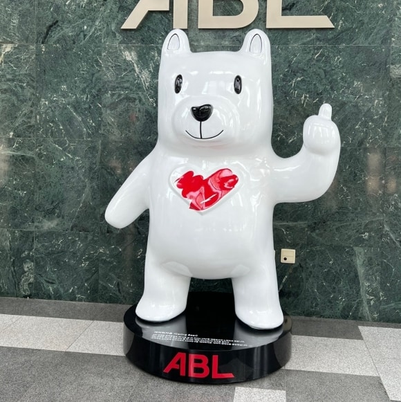 ABL 생명 마스코트 '배려 곰' FRP 조형물 제작